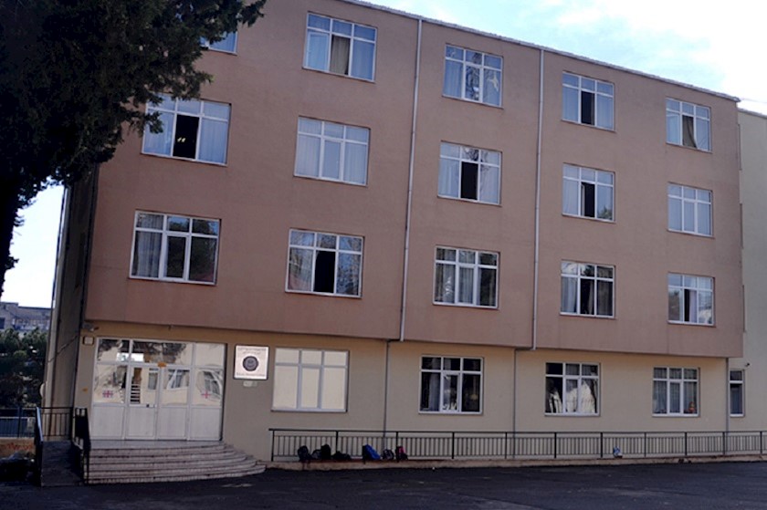 დემირელის სკოლა