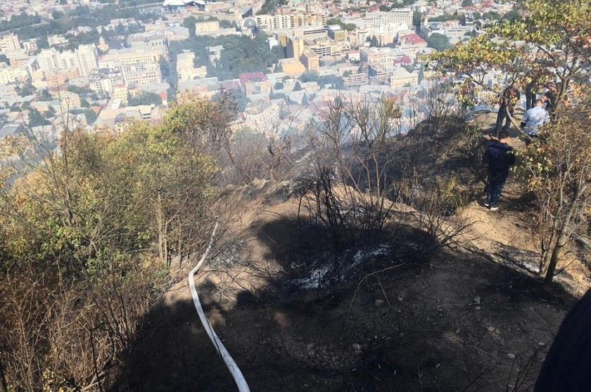 ხანძარი მთაწმინდაზე