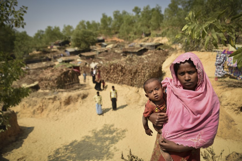 როჰინჯა დევნილი ბანგლადეშის ბანაკში