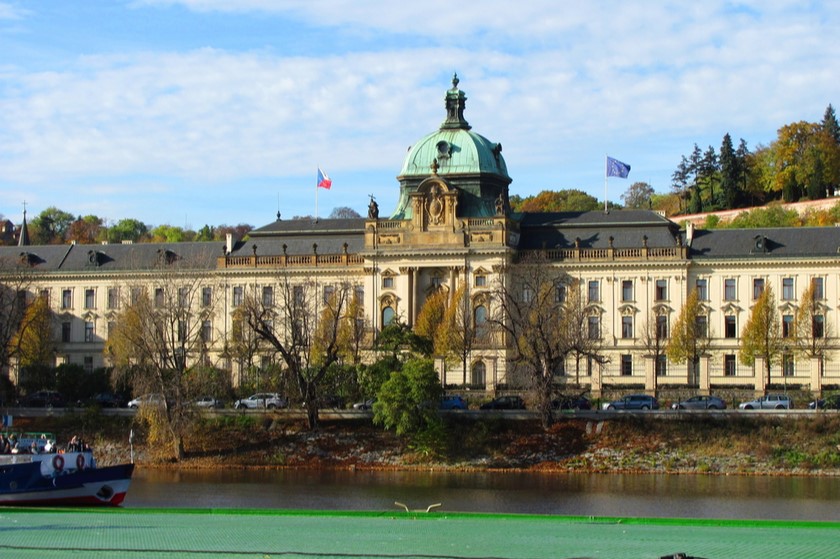 ჩეხეთის პარლამენტი,
პრაღა