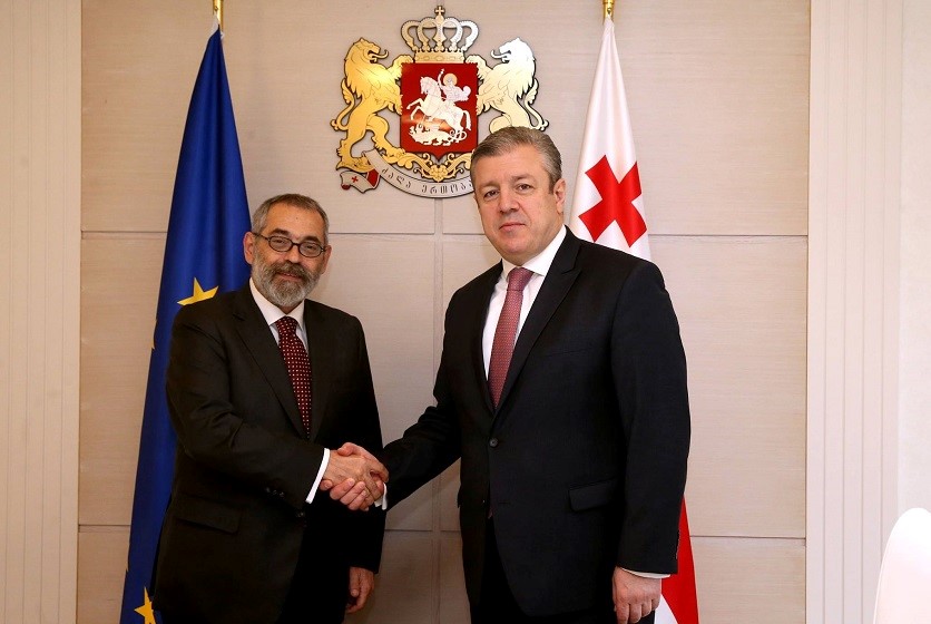 გიორგი კვირიკაშვილი და დიმიტრიოს კარაბალი