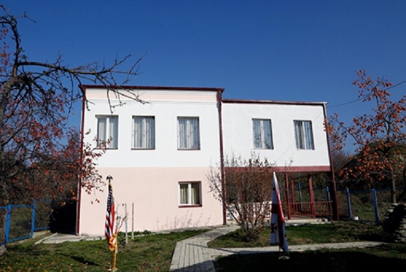 მცირე საოჯახო
სახლი