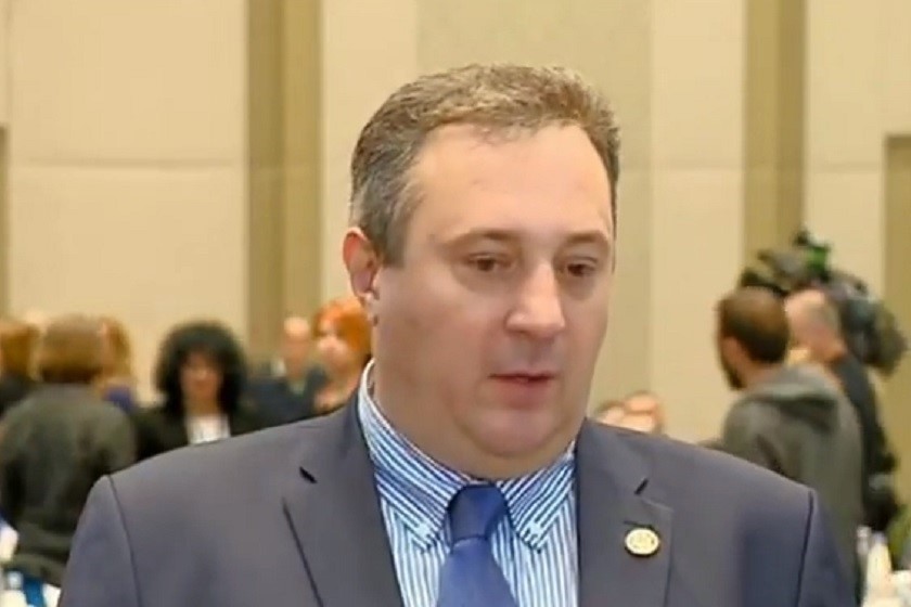 აკაკი ზოიძე