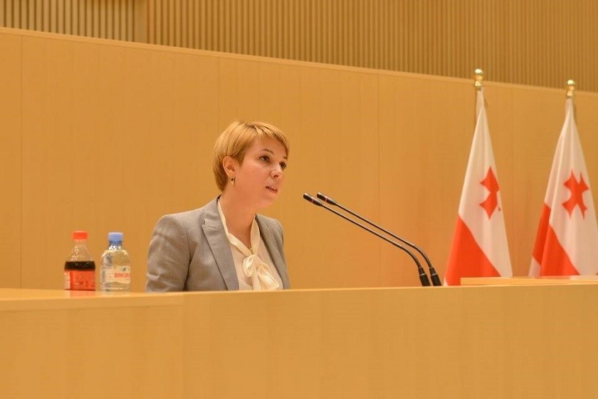 ნინო ლომჯარია