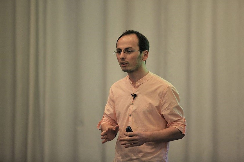 სულხან სალაძე