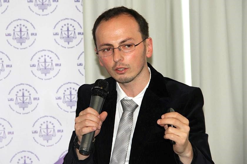 სულხან სალაძე