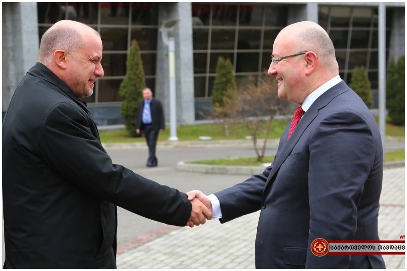 ლევან იზორია 
იური ლუიკი