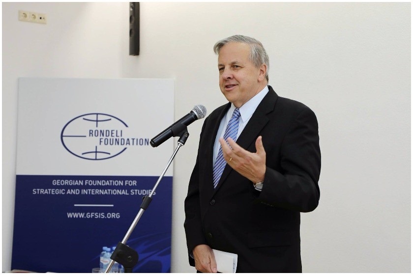 იან კელი