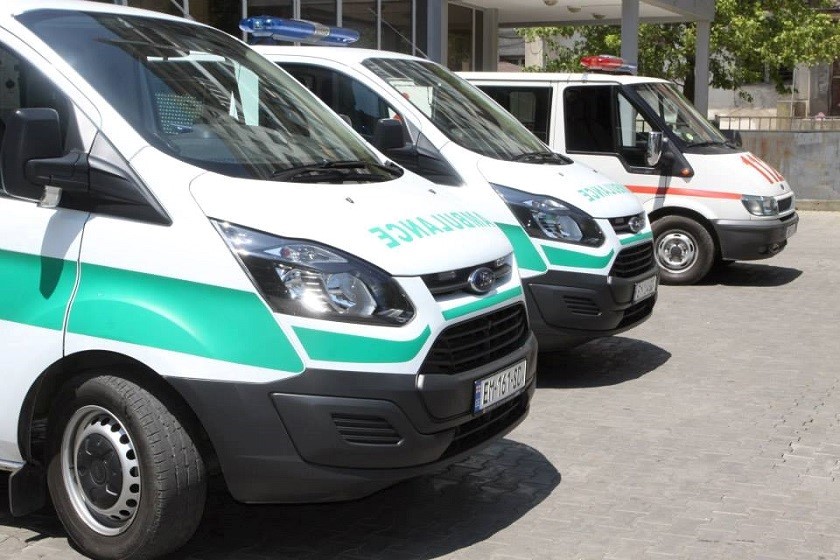 სასწრაფო დახმარების მანქანები


