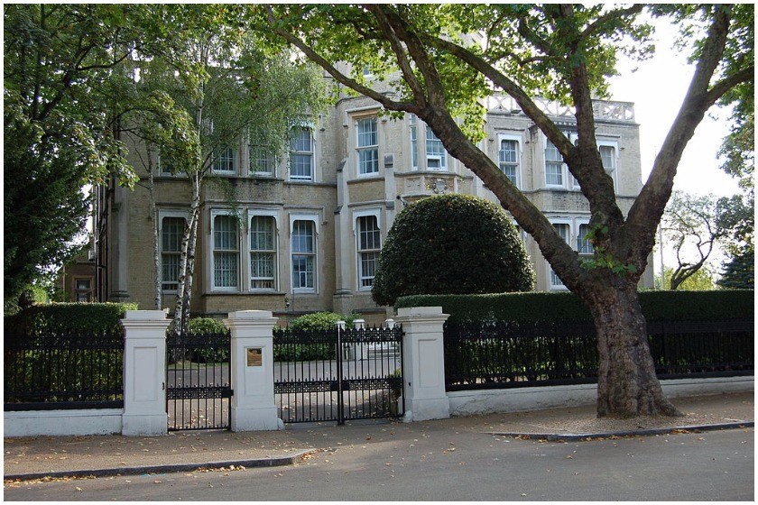 ლონდონში რუსეთის საელჩო