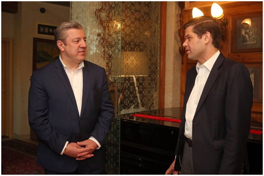 გიორგი კვიიკაშვილი
ვეს მიტჩელი