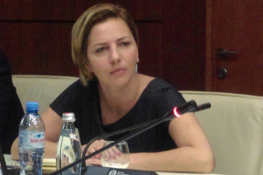 ანა დოლიძე