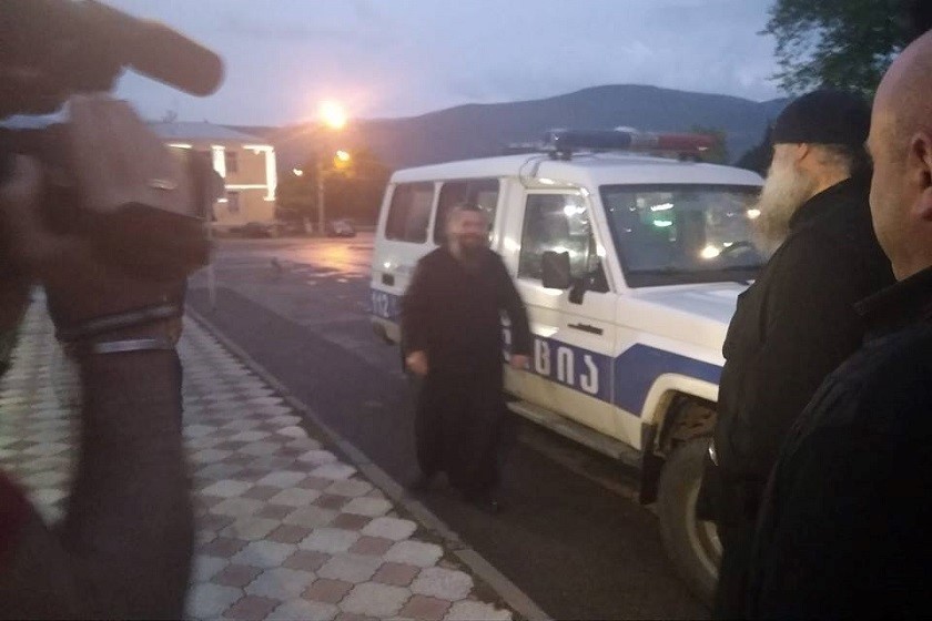 მამა იოანე