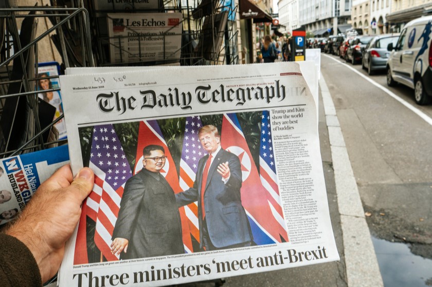 დონალდ ტრამპი
კიმ ჩენ ინი