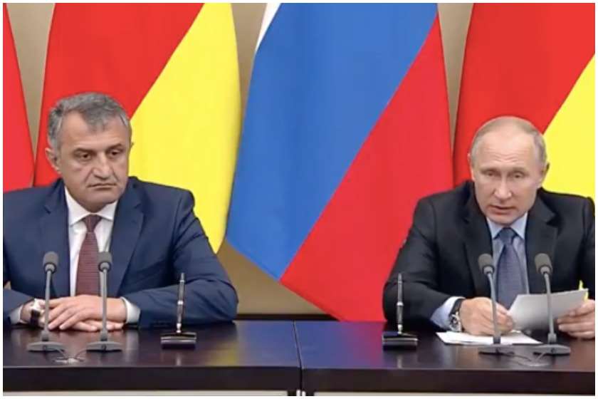 ანატოლი ბიბილოვი
ვლადიმერ პუტინი