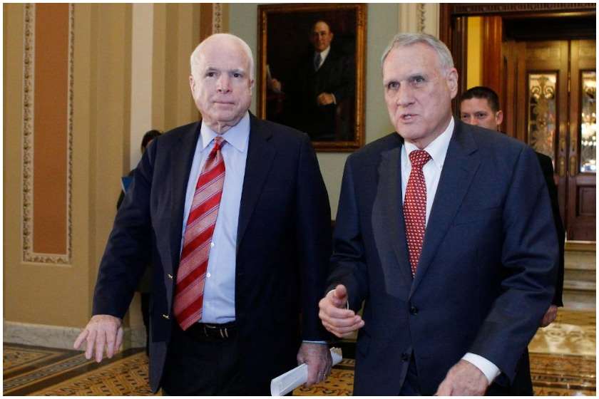 ჯონ კაილი
ჯონ მაკკეინი