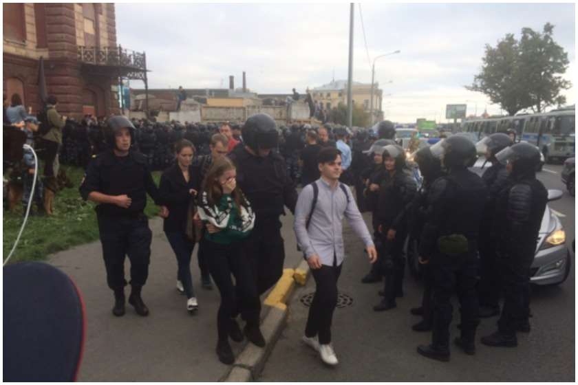 დაკავება სანქტ-პეტერბურგში