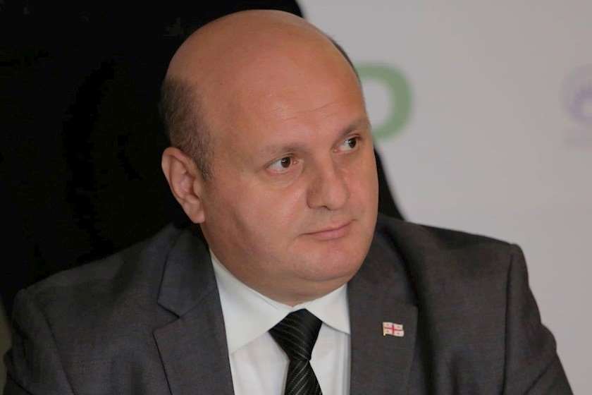 ნოდარ ხადური