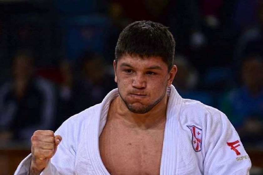 ბექა ღვინიაშვილი 