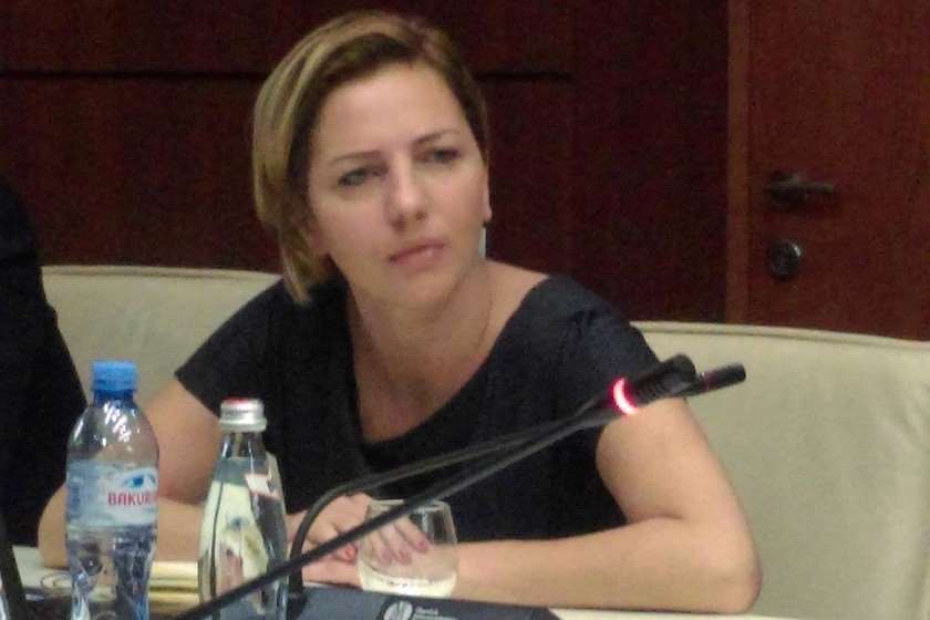 ანა დოლიძე