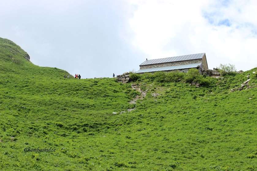 ლომისის მამათა მონასტერი