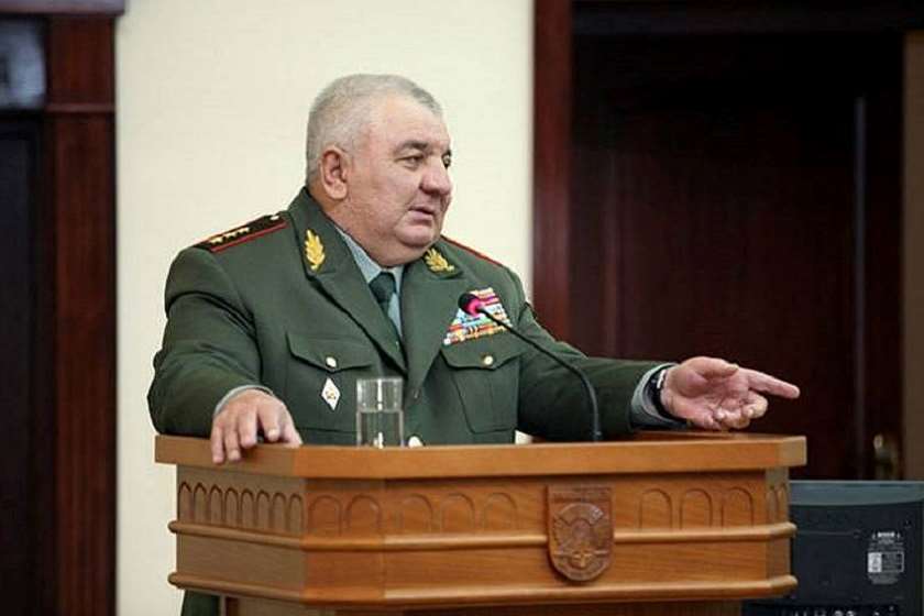 იური ხაჩატუროვი