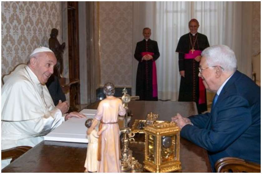 რომის პაპი ფრანცისკე მაჰმუდ აბასი