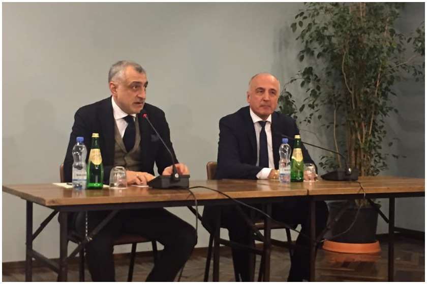 მამუკა ხაზარაძე 
ბადრი ჯაფარიძე