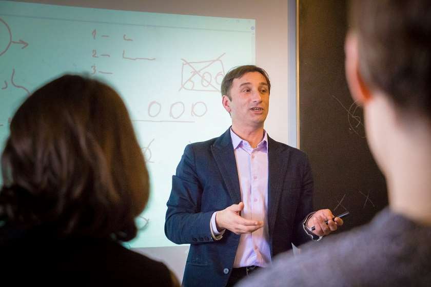 ლადო აფხაზავა