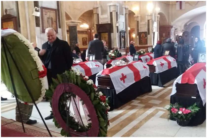 პანაშვიდი სამების ტაძარში