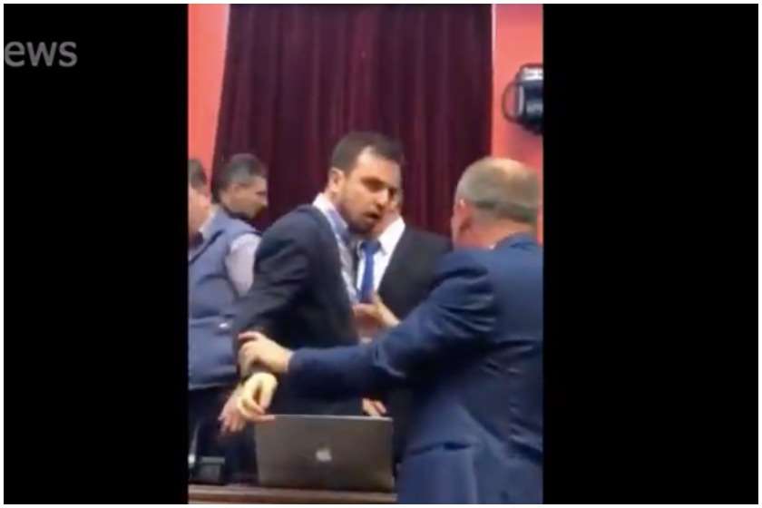 ოთარ კახიძე