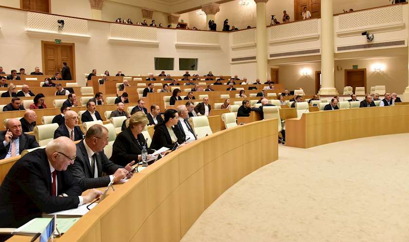 9 აპრილი