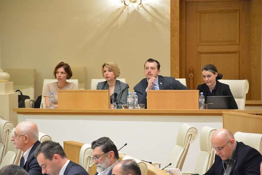 ნინო ლომჯარია