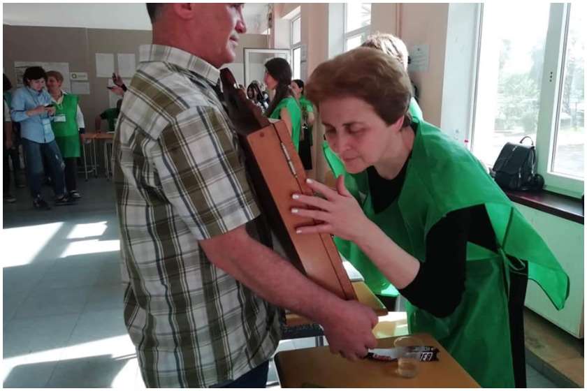 არჩევნები