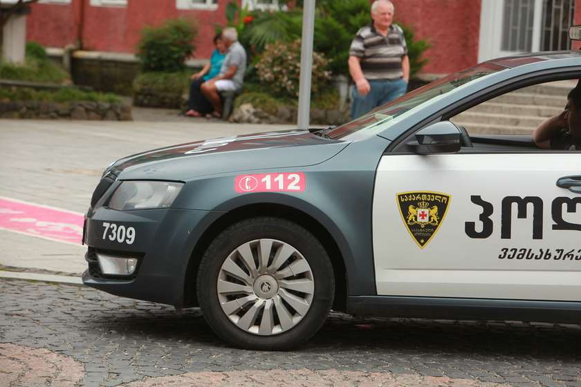 პოლიცია