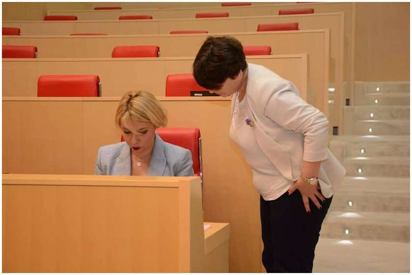 ნინო ლომჯარია