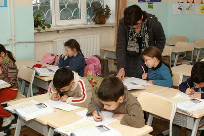 მოსწავლები