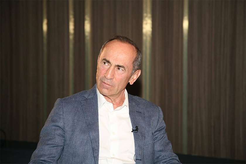 რობერტ ქოჩარიანი