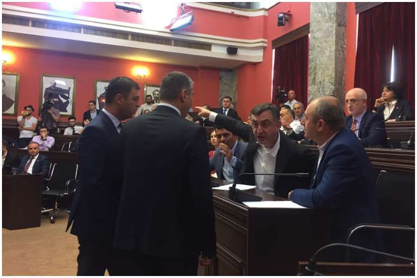 ნიკა მელია