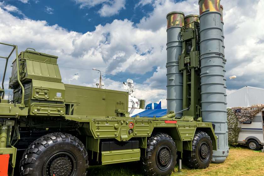 საზენიტო-სარაკეტო კომპლექსი S-400