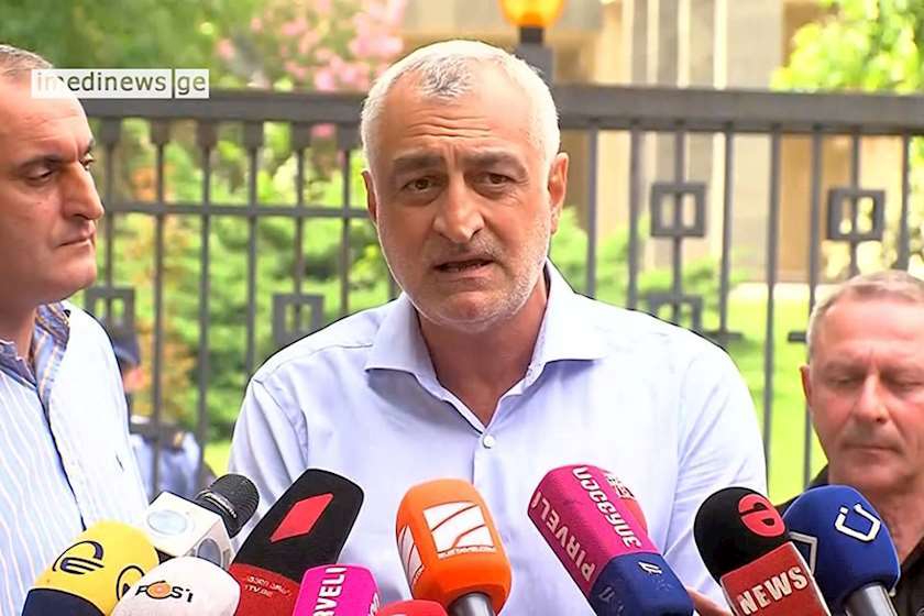 მამუკა ხაზარაძე