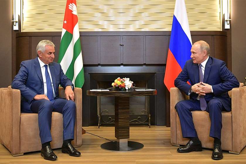 რაულ ხაჯიმბა და ვლადიმერ პუტინი