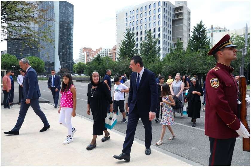 გიორგი გახარია