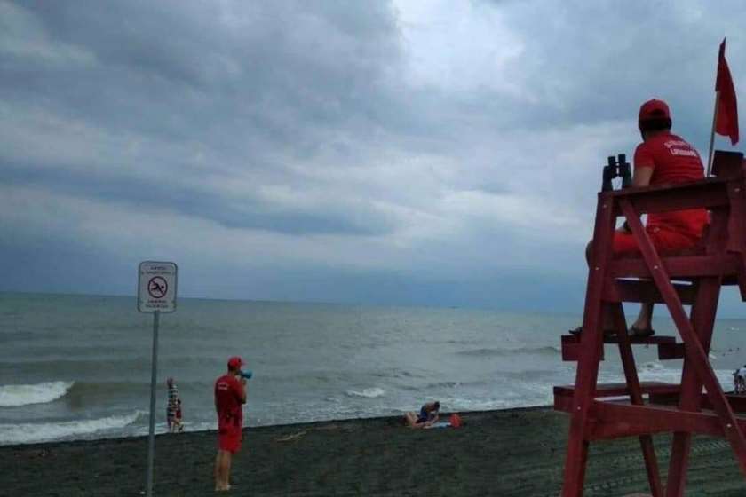 მაშველები შავი ზღვა