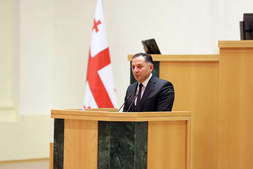 ვახტანგ გომელაური