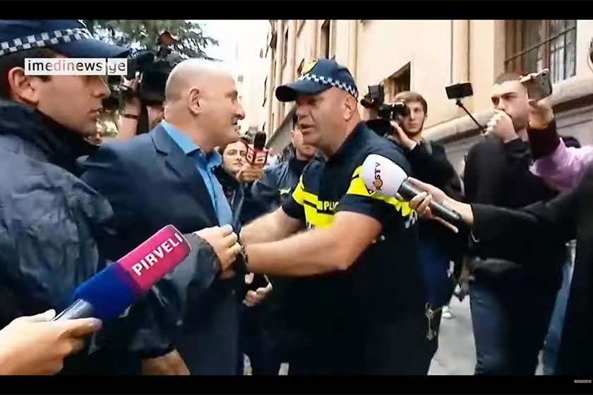 ემზარ კვიციანი პარლამენტთან