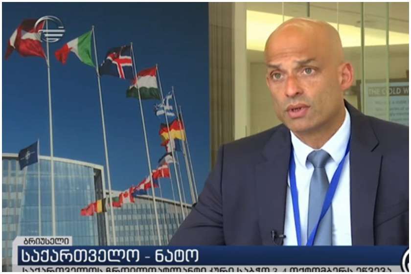 ჯეიმს აპატურაი