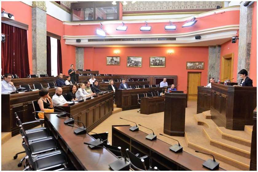 პარლამენტი