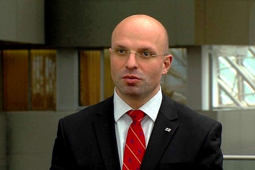 შალვა თადუმაძე