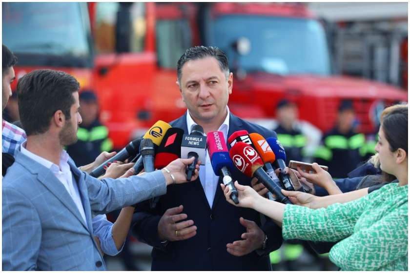 ვახტანგ გომელაური